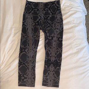 Lululemon snake print wunder under leggings